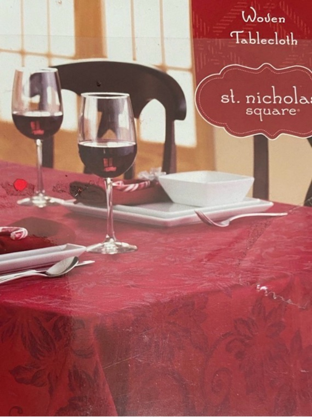 5 in Toal for 35.00
St. Nicholas Round Red Woven Damask Tablecloth 5 in total